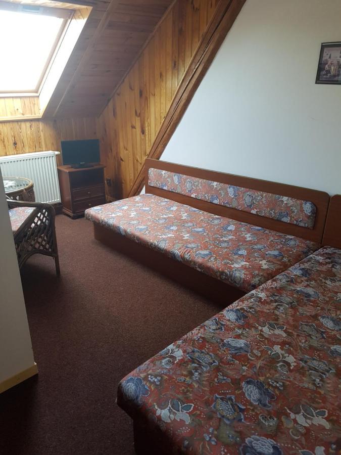 Hostinec Selsky Dvur Zbiroh Exterior foto